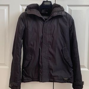 Aritzia TNA Black Summit Short Parka